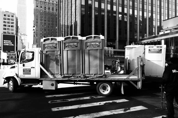 Portable Toilet Options We Offer in Leonardo, NJ
